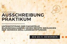 Auf orangefarbiger Mauerstruktur das Gesuch von Praktikant*innen