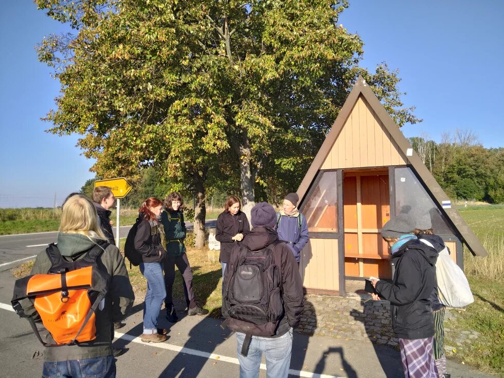 Bushaltehäuschen zwischen Mahlitzsch und Wunschwitz